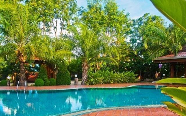 Petchpailin Resort