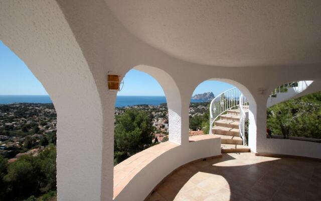 Bellevue - sea view holiday home with private pool in Benissa