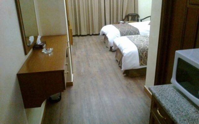 Clermont Hotel Suites