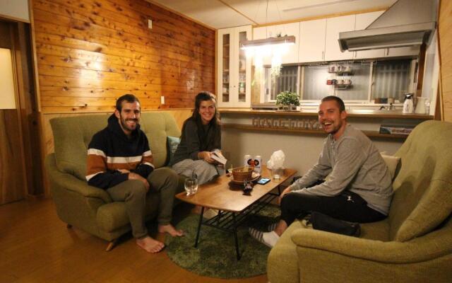 晴家(HALELUYA) Guest House