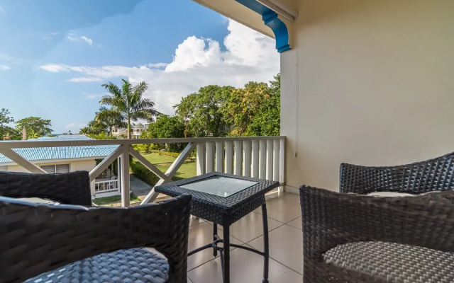 Travellers Beach Resort