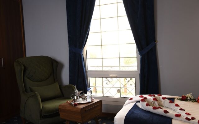 Ideal Home Hotel