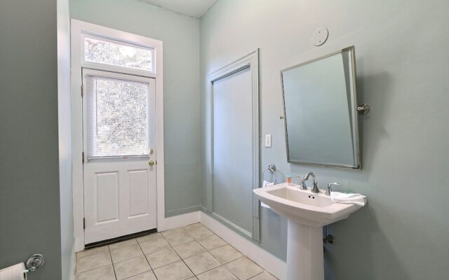 Gallery Stays - Parkside Manor