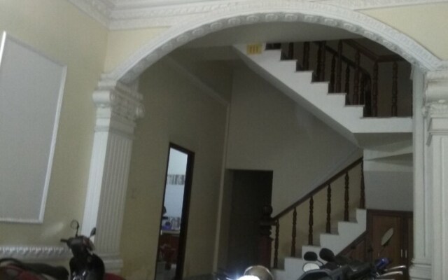 Happy Hotel Binh Chanh