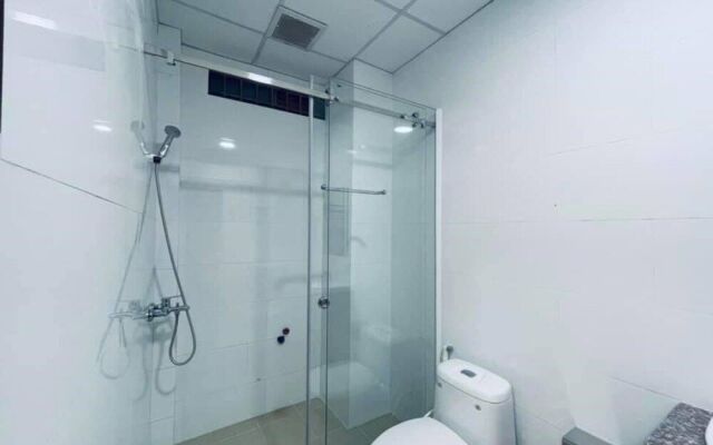 Long Hà Hotel