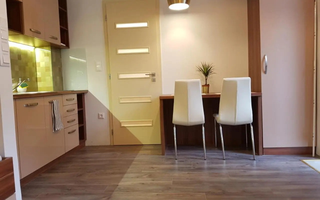 Embassy Studio Apartment Citypark