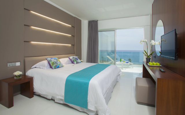 King Evelthon Beach Hotel & Resort - Image 6