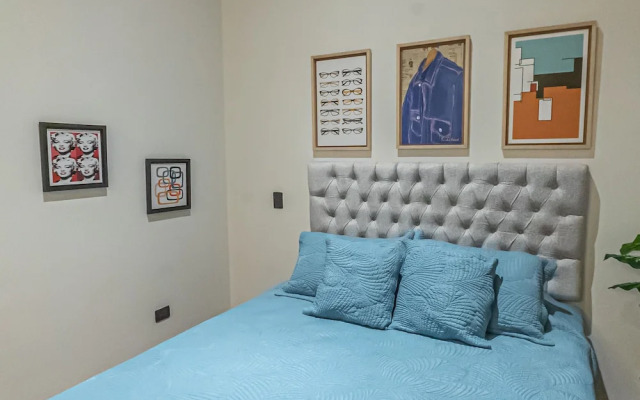 Royal Living Poblado