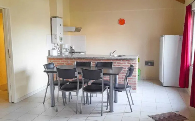 Los Robles Apart Hotel