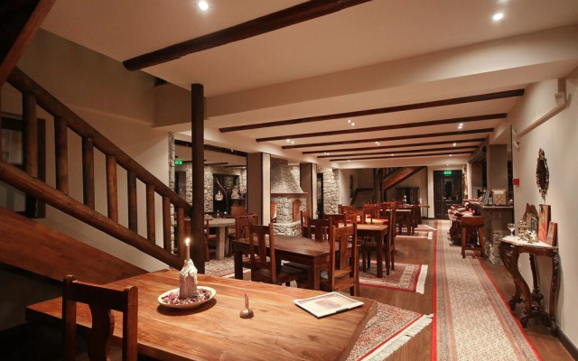 Aesko Resort