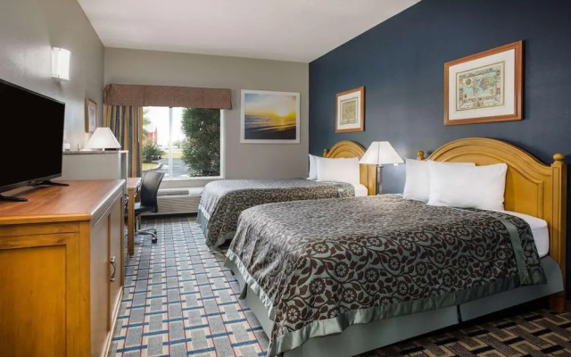 Days Inn & Suites by Wyndham Foley