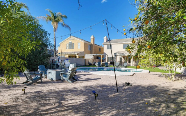 Heated Pool & Game Room: Family Home in Scottsdale