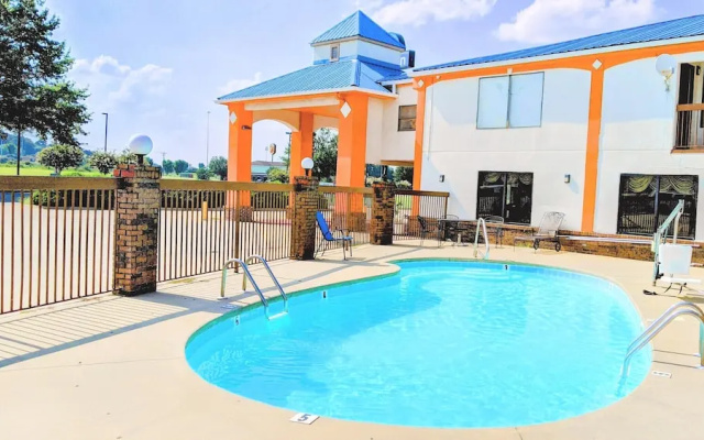Days Inn By Wyndham Decatur Southeast