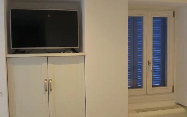 Room-andoni's House in Pitrofos, Andros