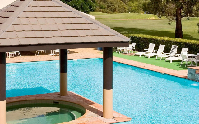 Novotel Swan Valley Vines Resort