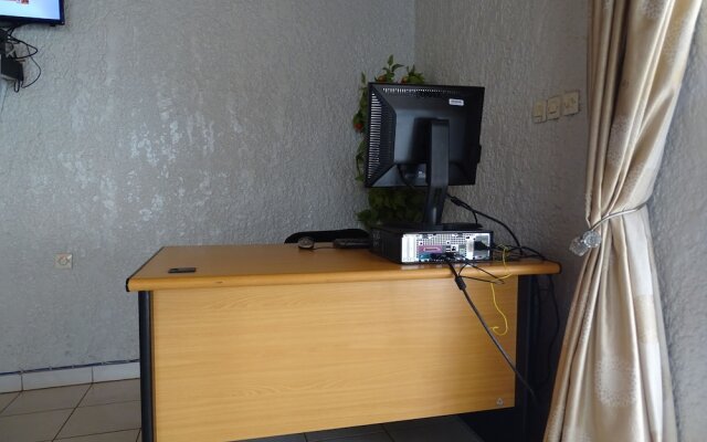 Remera Modern Guesthouse