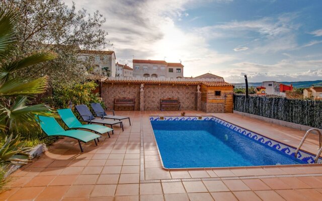 Luxurious Holiday Home in Vendrell With Swimming Pool
