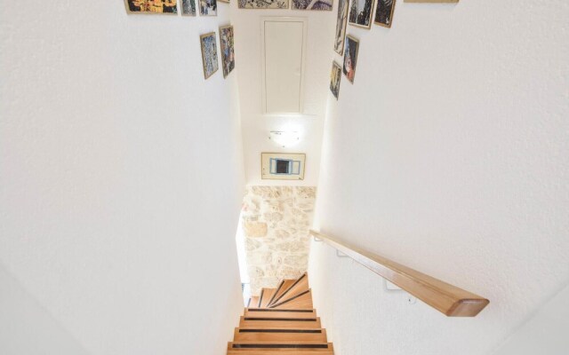 Nice Apartment in Split With 1 Bedrooms and Wifi