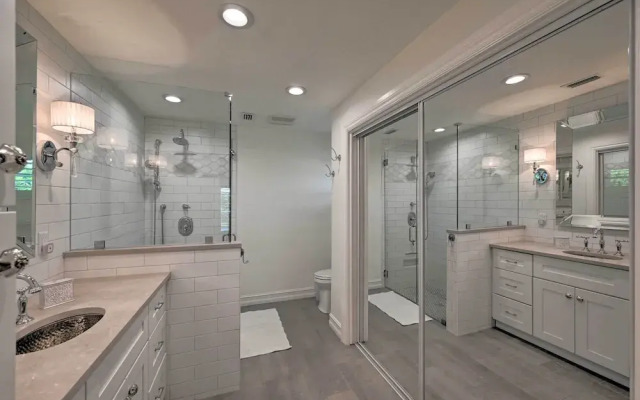 Family-friendly Palm River Estates House!