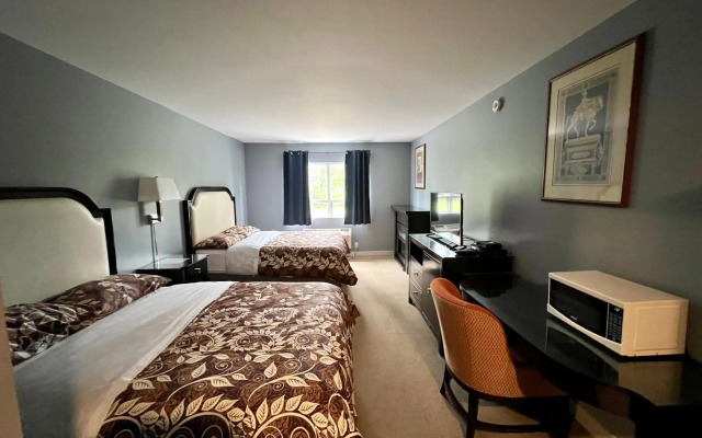 HWY 17 Hotel