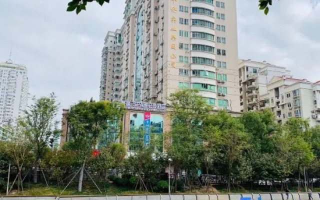 Golombu Hotel (Fuzhou Hualin Road Doumen Subway Station Branch)