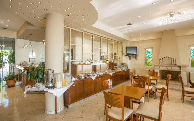 Colonides Beach Hotel