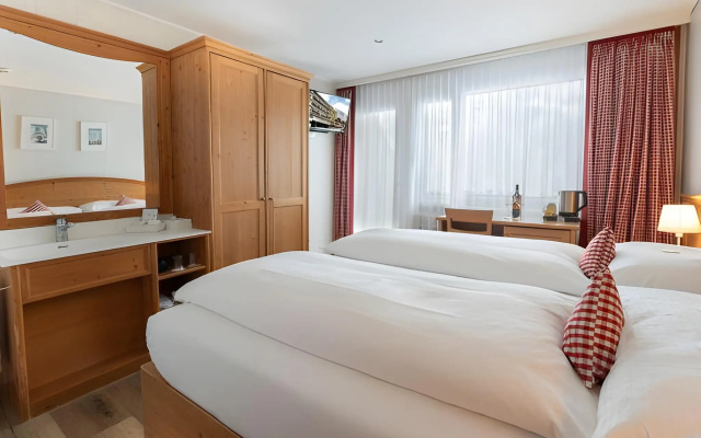 Hotel Bernerhof Grindelwald – Guest Rooms – Grindelwald