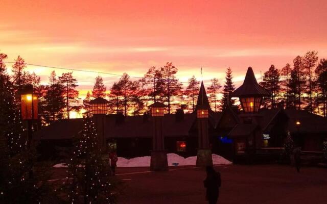 Arctic Circle Luxury House