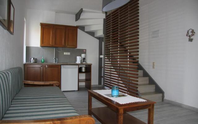 PLATANOFYLLA Duplex Apartment No2