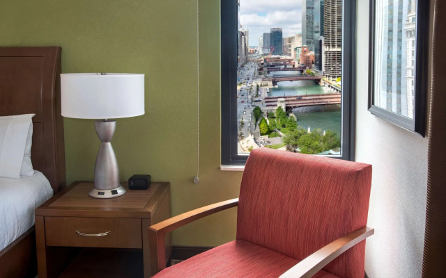 Hilton Garden Inn Chicago Downtown Riverwalk