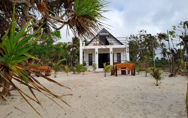 Traditional Filipino Villa Beachfront