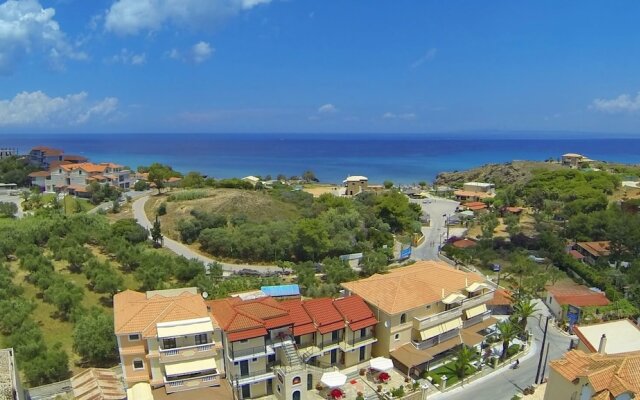 Plaka Beach Resort