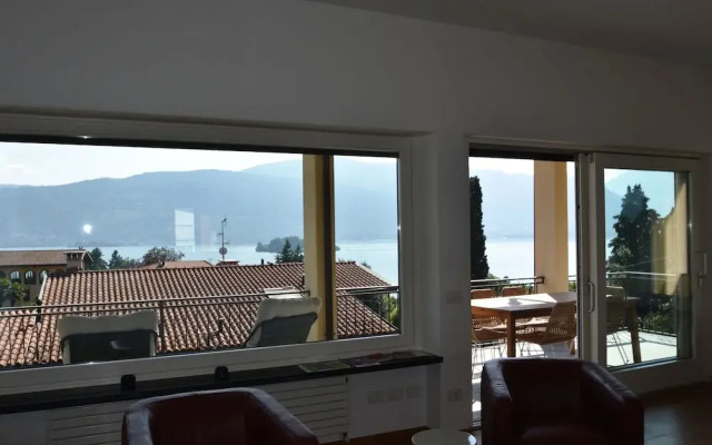 Pallanza Lakeview Apartment