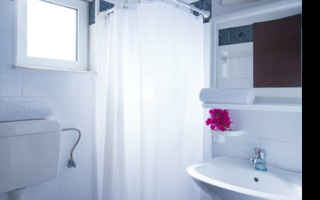 Summer Dreams Apartments