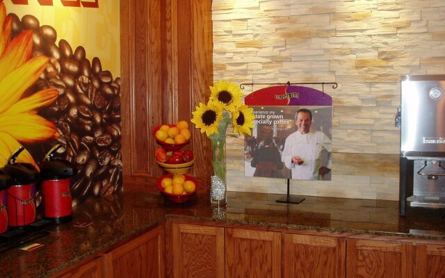 Staybridge Suites Kansas City - Independence by IHG