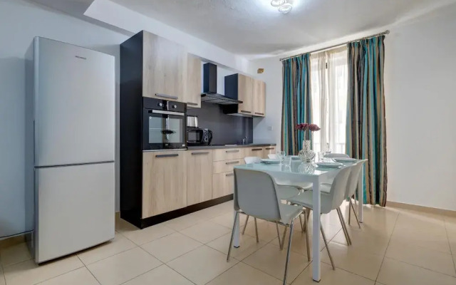 2 Bedroom Apartment Sliema Tigne Suites