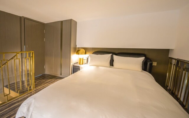 Zhigao Yun Xi Jia Riverside Apartment