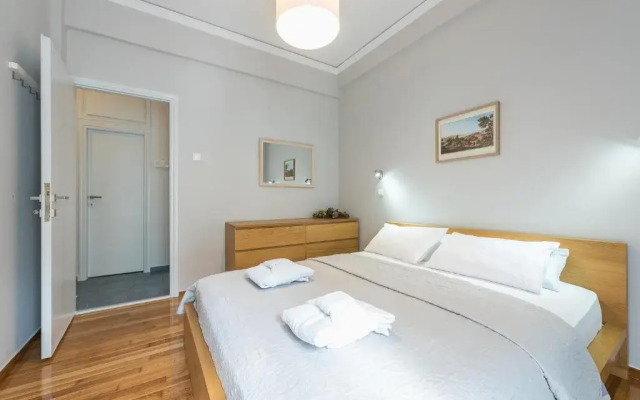 Comfortable flat next to Acropolis Museum