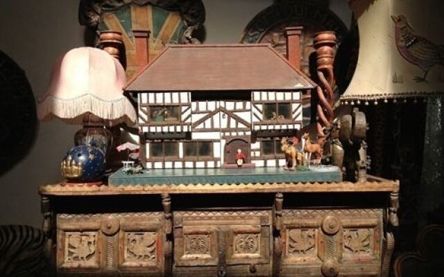 Priory House & Oriental Brew House