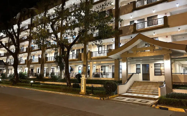Rosewood Pointe Luxury Residences
