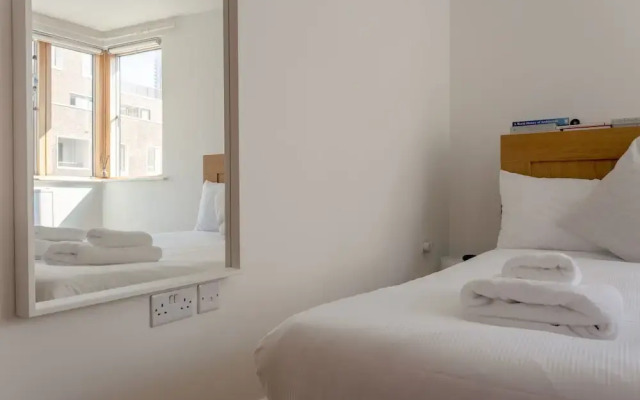 Modern 2 Bedroom Flat in Elephant & Castle