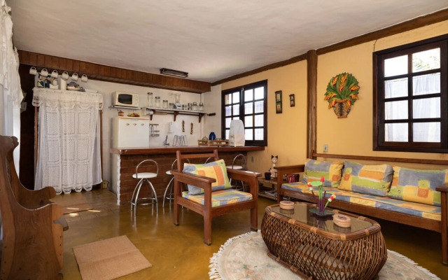 Em condomínio fechado com segurança: Vila do Outeiro