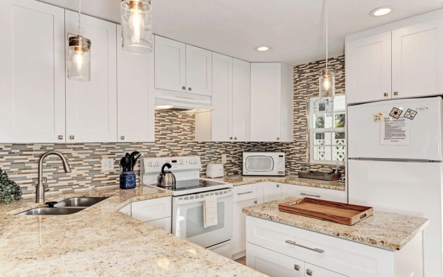 Polynesian Gardens Villa P6 by Vtrips