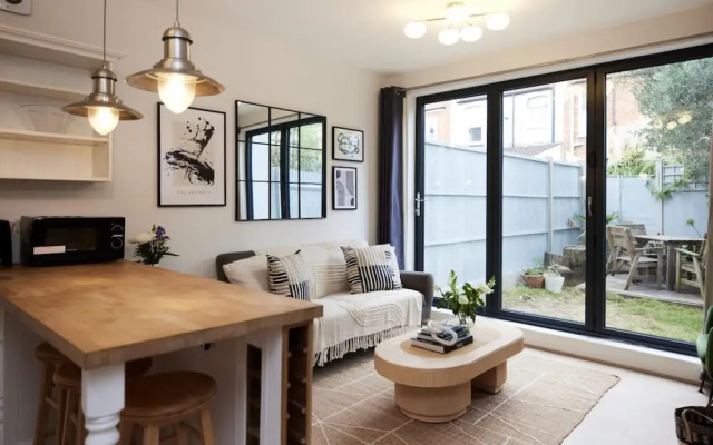 The Mitcham Hideout - Lovely 2bdr Flat With Garden
