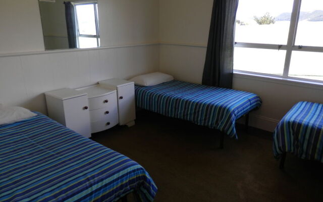 Pukenui Lodge Motel & Hostel/Backpackers