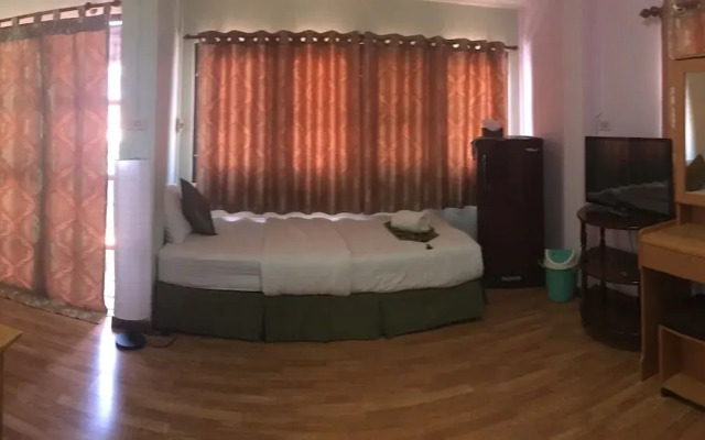 Phunyanuch Hotel