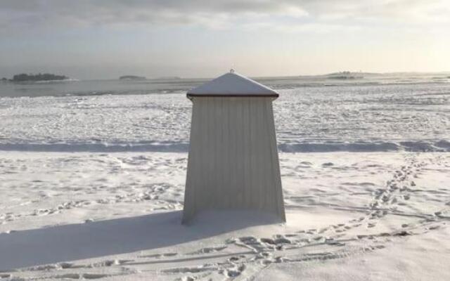 Hanko bright studio close to the marina