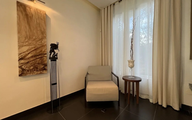 The Lake Villa Mountains & Sea view