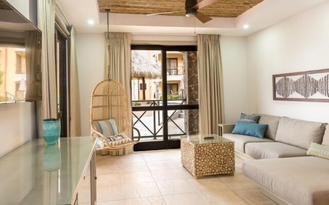 Newly Remodeled Ground Floor Sea Side Apartment