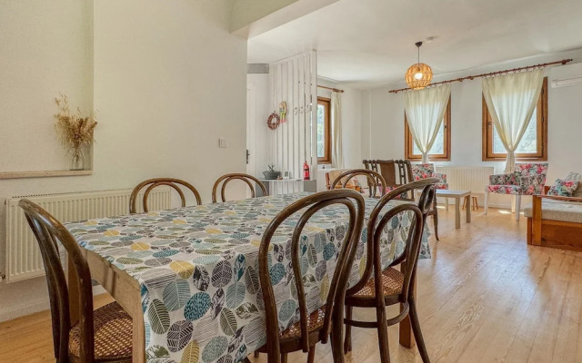 House w Garden 5 min to Tuzburnu Bay in Bozcaada